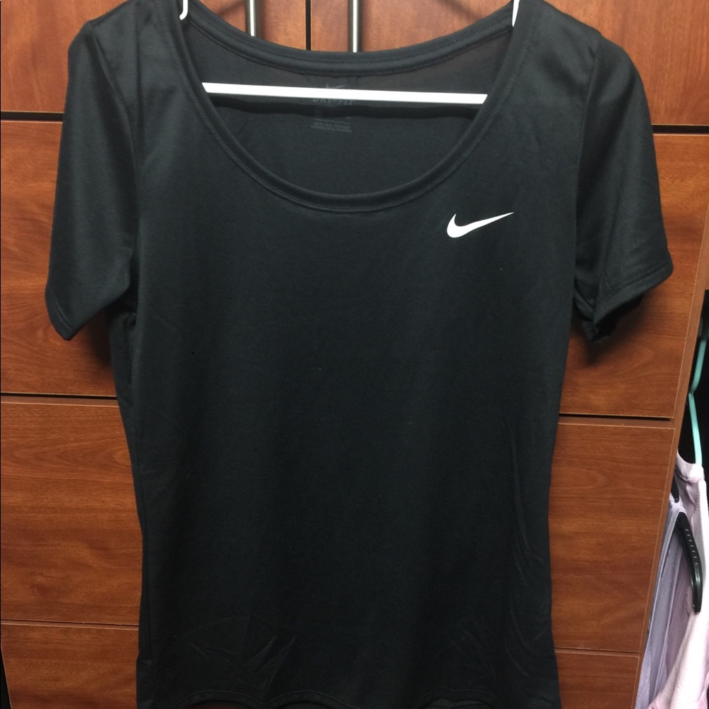 Nike Drifit Tee 🖤